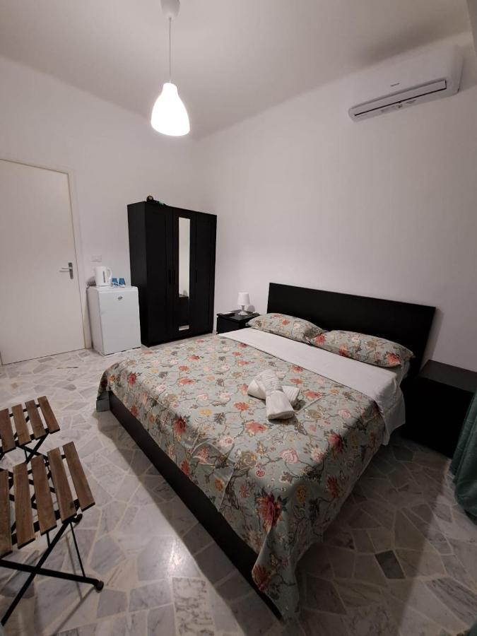 Hotel Goffredo Mameli House à Bari Extérieur photo